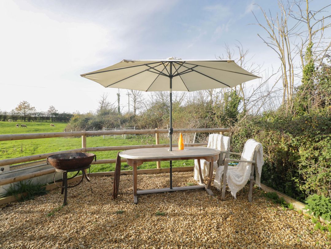 Wiltshire Weavers Hut