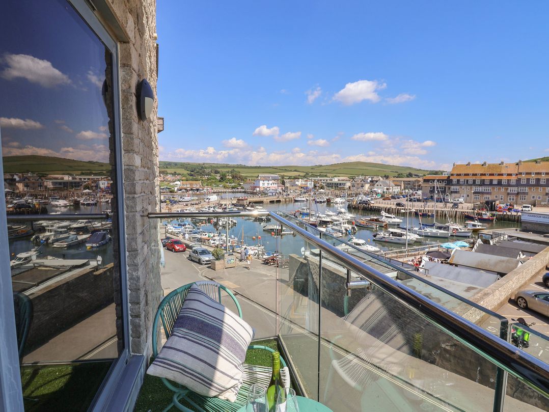 36 Quay West Apartments