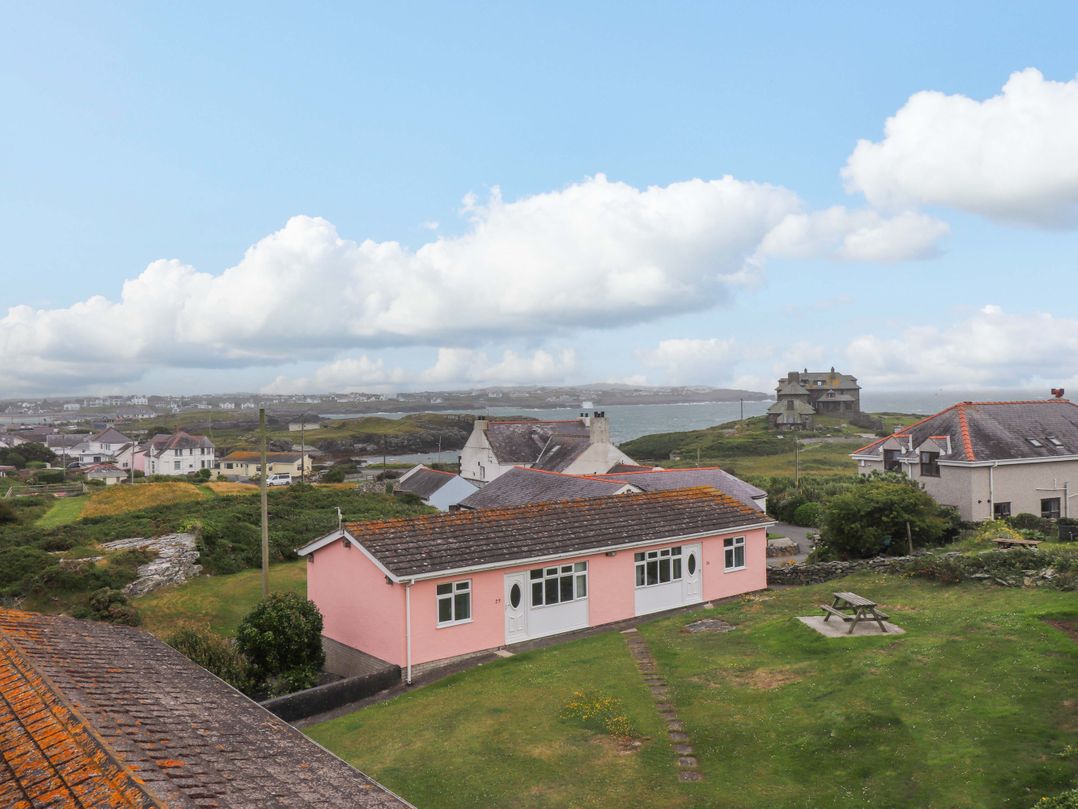 Sea Views No 8 Plas Darien