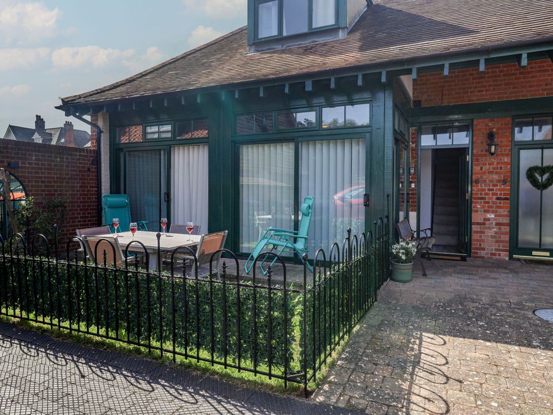 Old Felixstowe, Bath Road