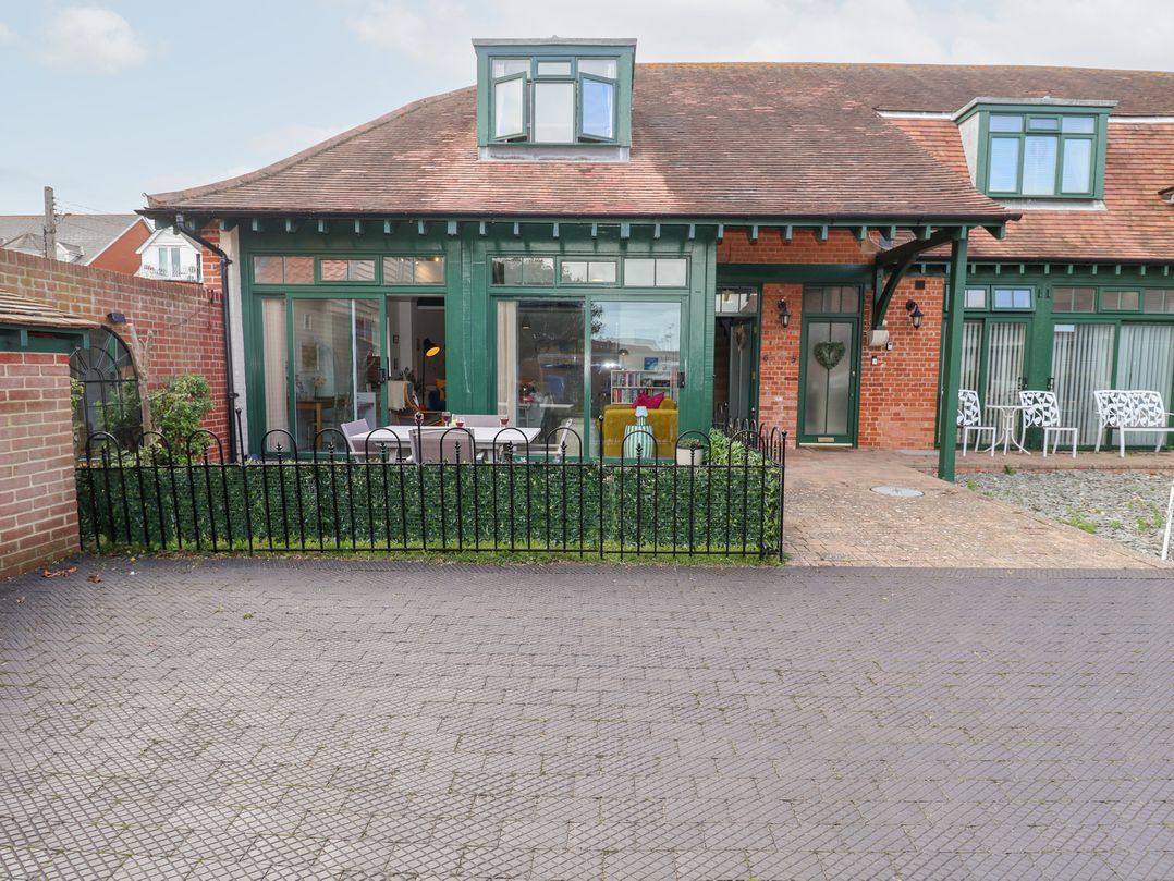 Old Felixstowe, Bath Road