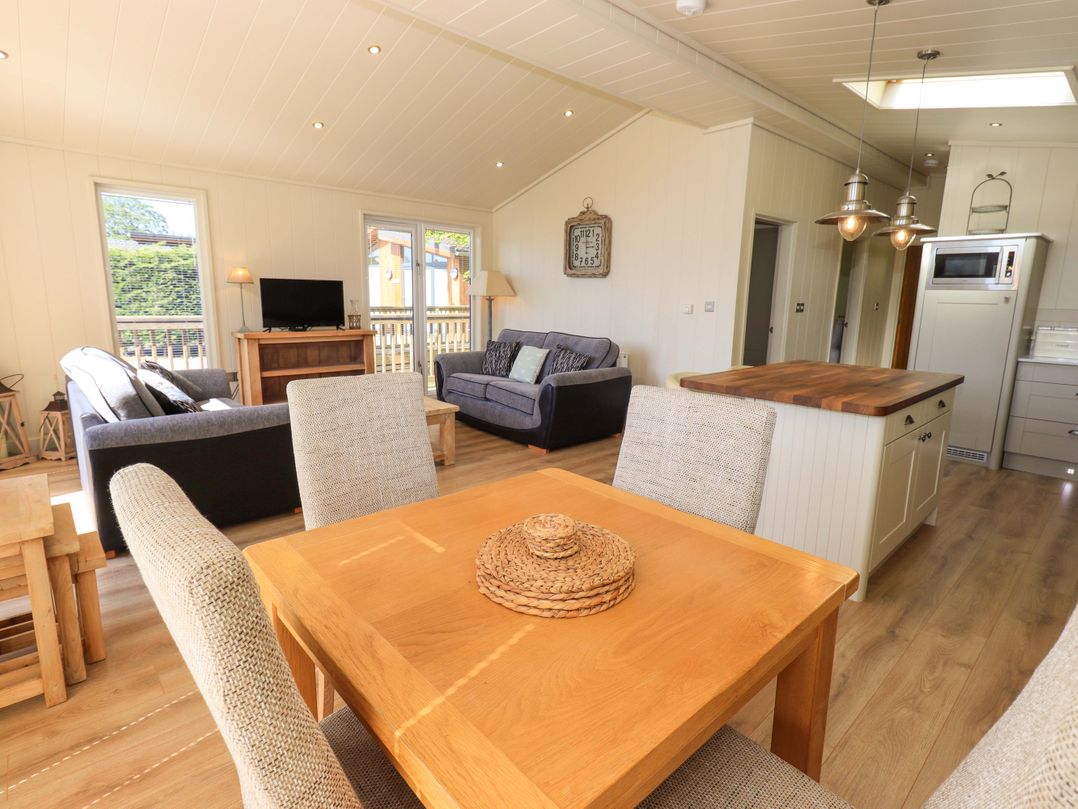 Kingfisher Lodge