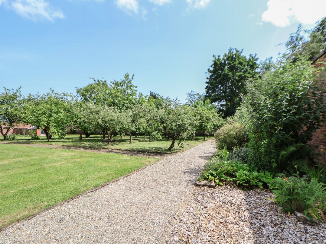 The Garden Hut