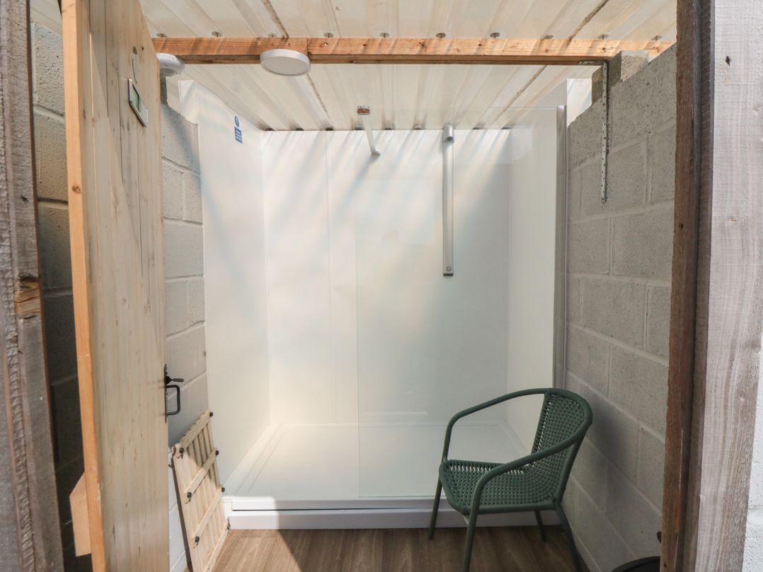 Woodpeckers Shepherds hut
