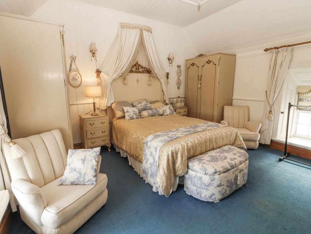 White Heather Cottage