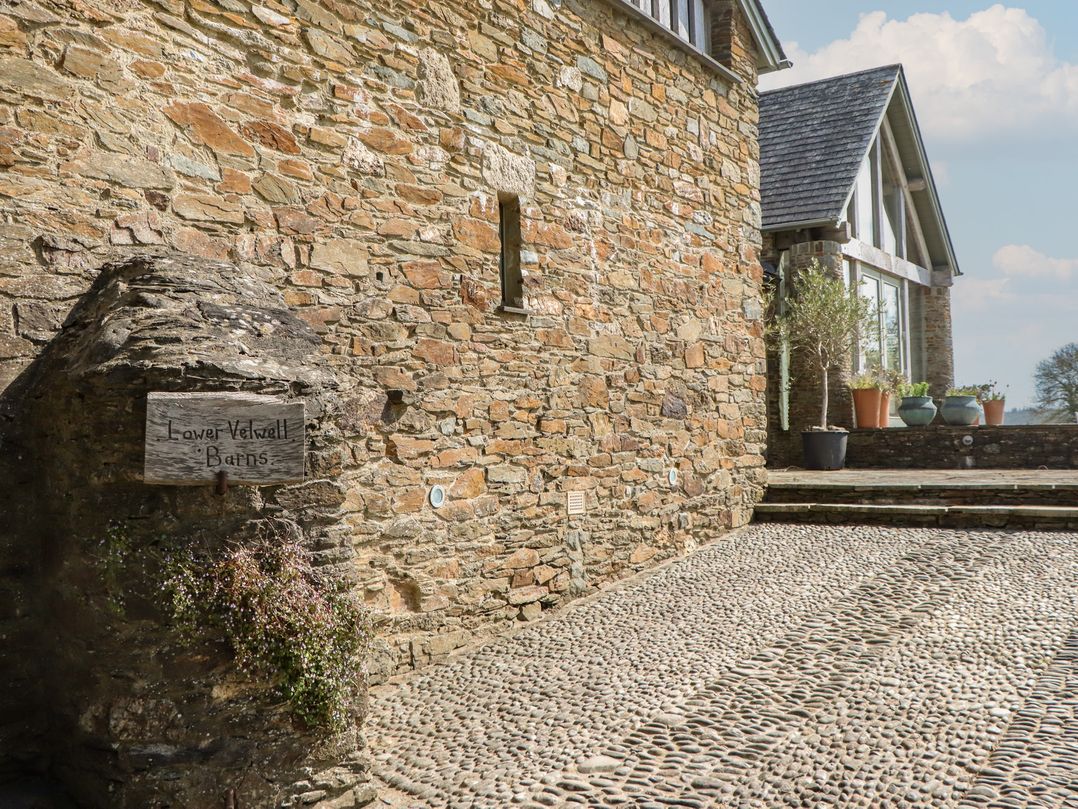 Lower Velwell Barn