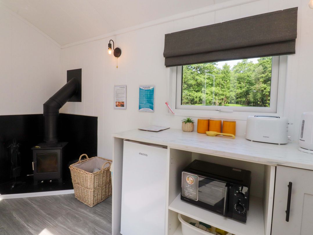 Shepherds Hut 2