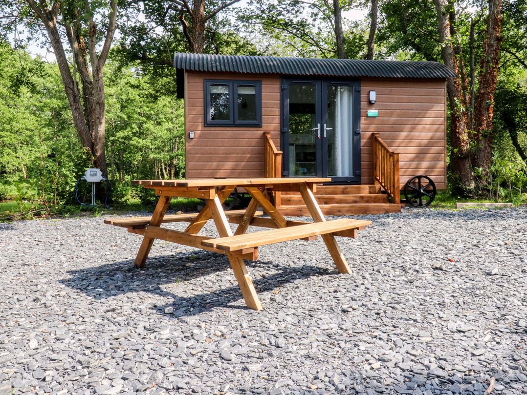 Shepherds Hut 2