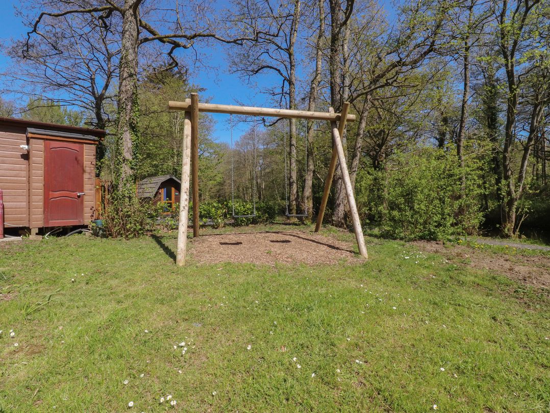 Butterfly Hut 2