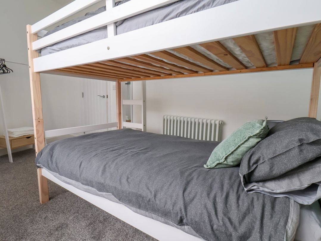 Apartment 3
