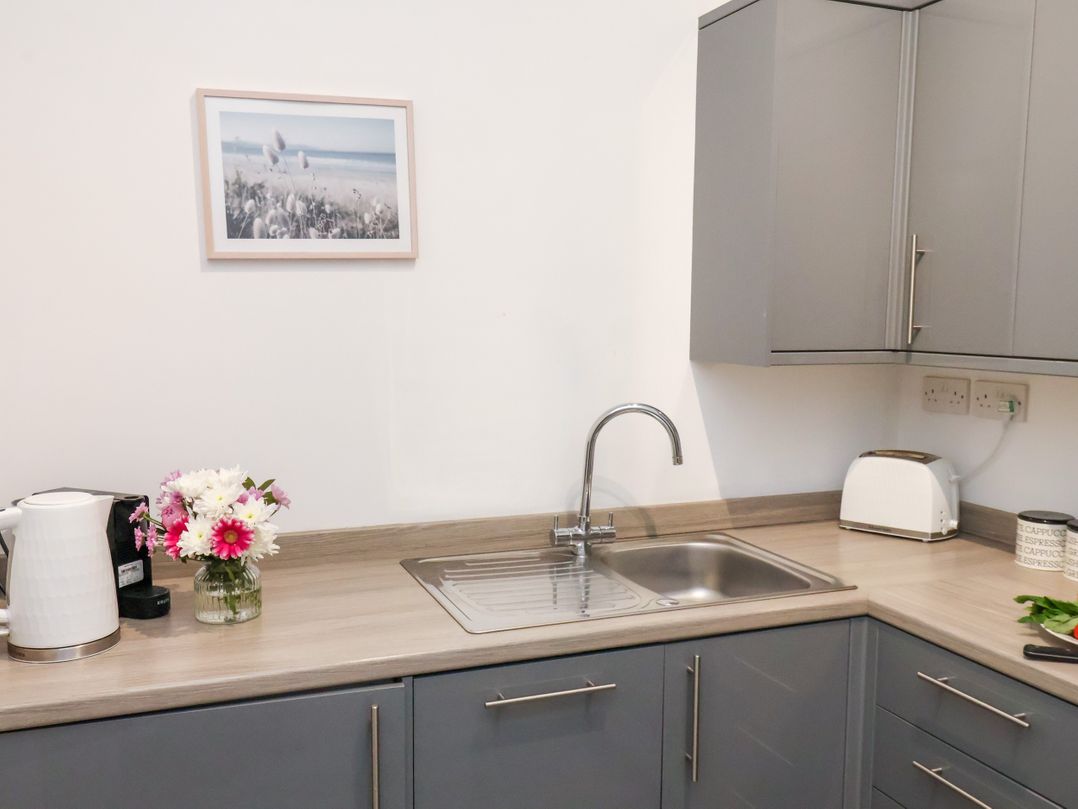 Apartment 4