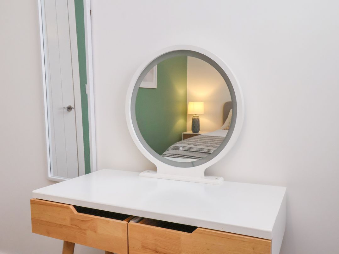Apartment 4
