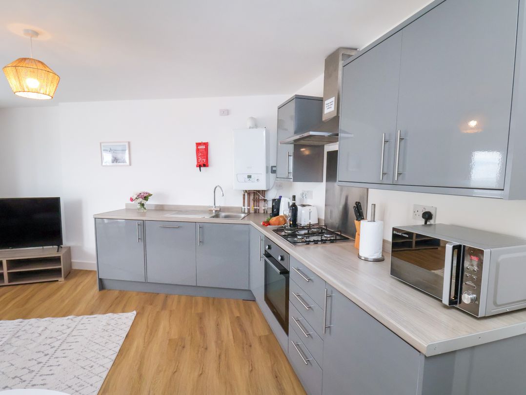 Apartment 5