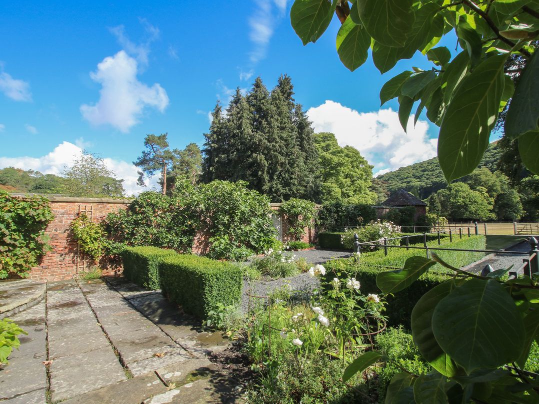 Courtyard Cottage
