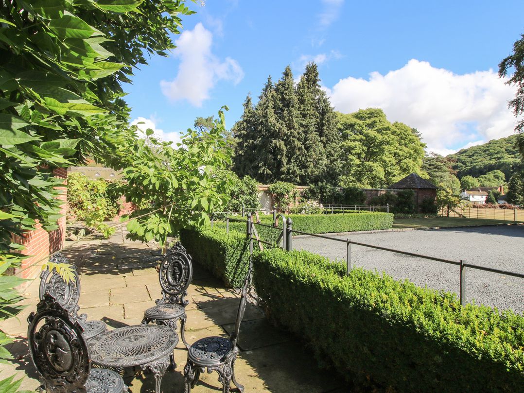 Courtyard Cottage