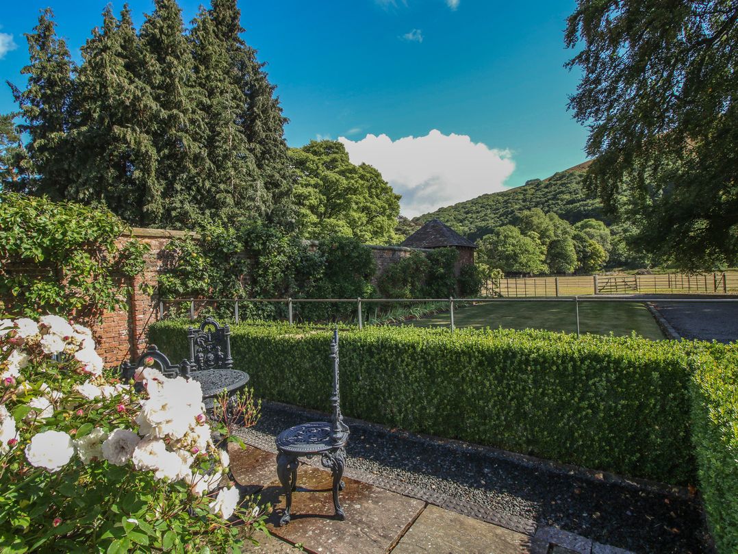 Courtyard Cottage