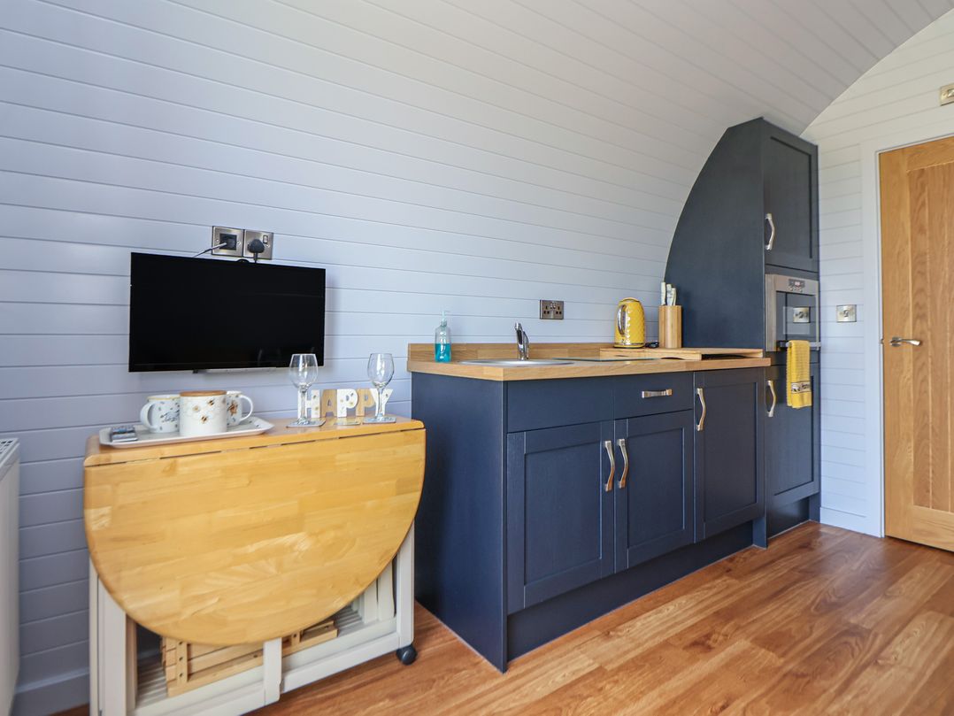 Honeypot Hideaways - Manuka