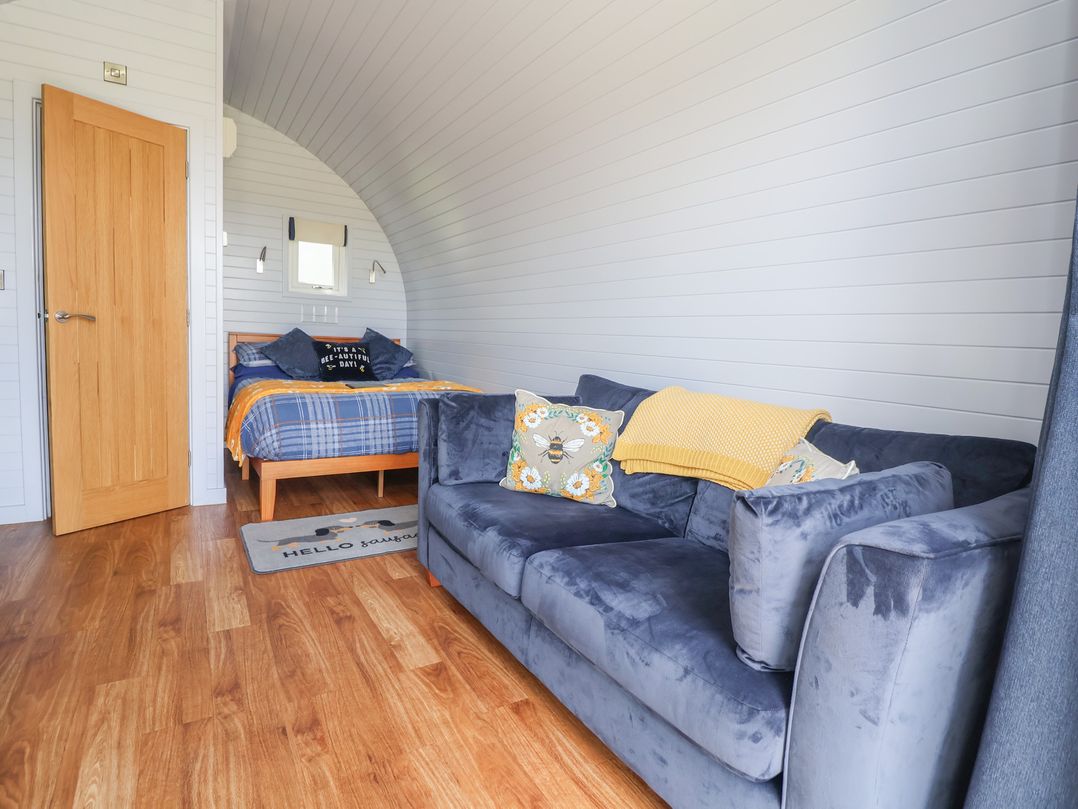 Honeypot Hideaways - Clover