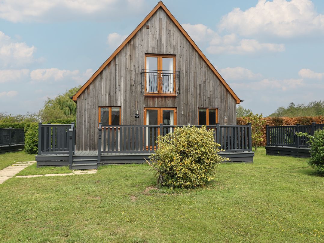 Lodge 8