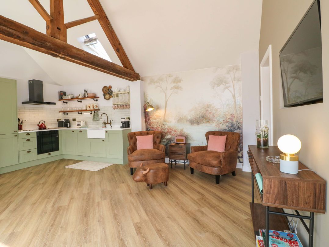 The Canalside Cottage