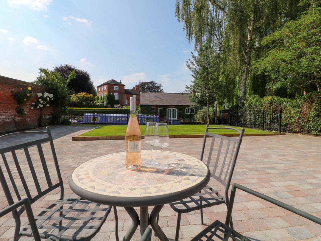 The Canalside Cottage