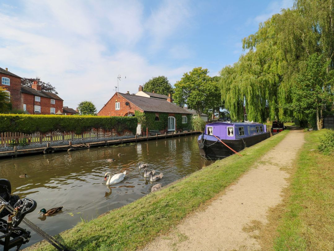 The Canalside Cottage