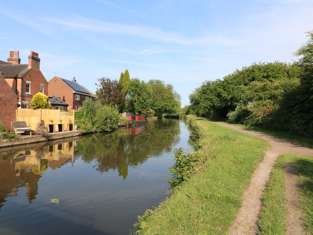 The Canalside Cottage