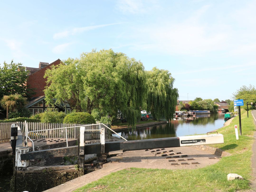 The Canalside Cottage