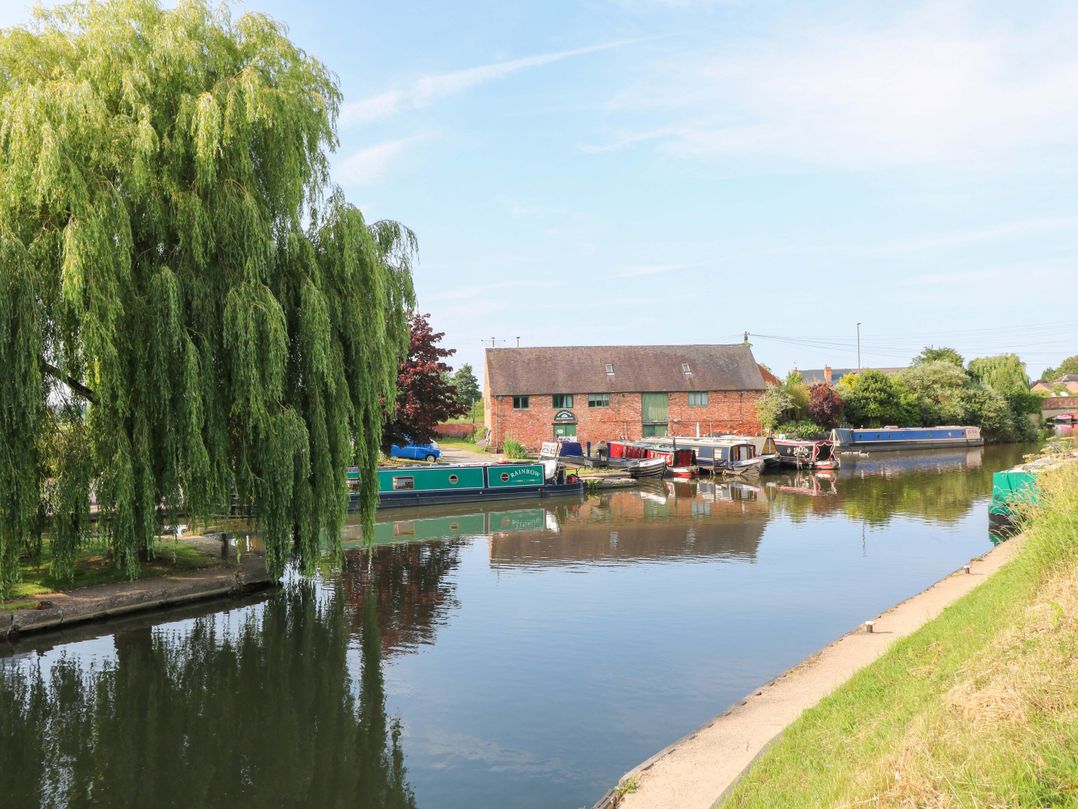 The Canalside Cottage