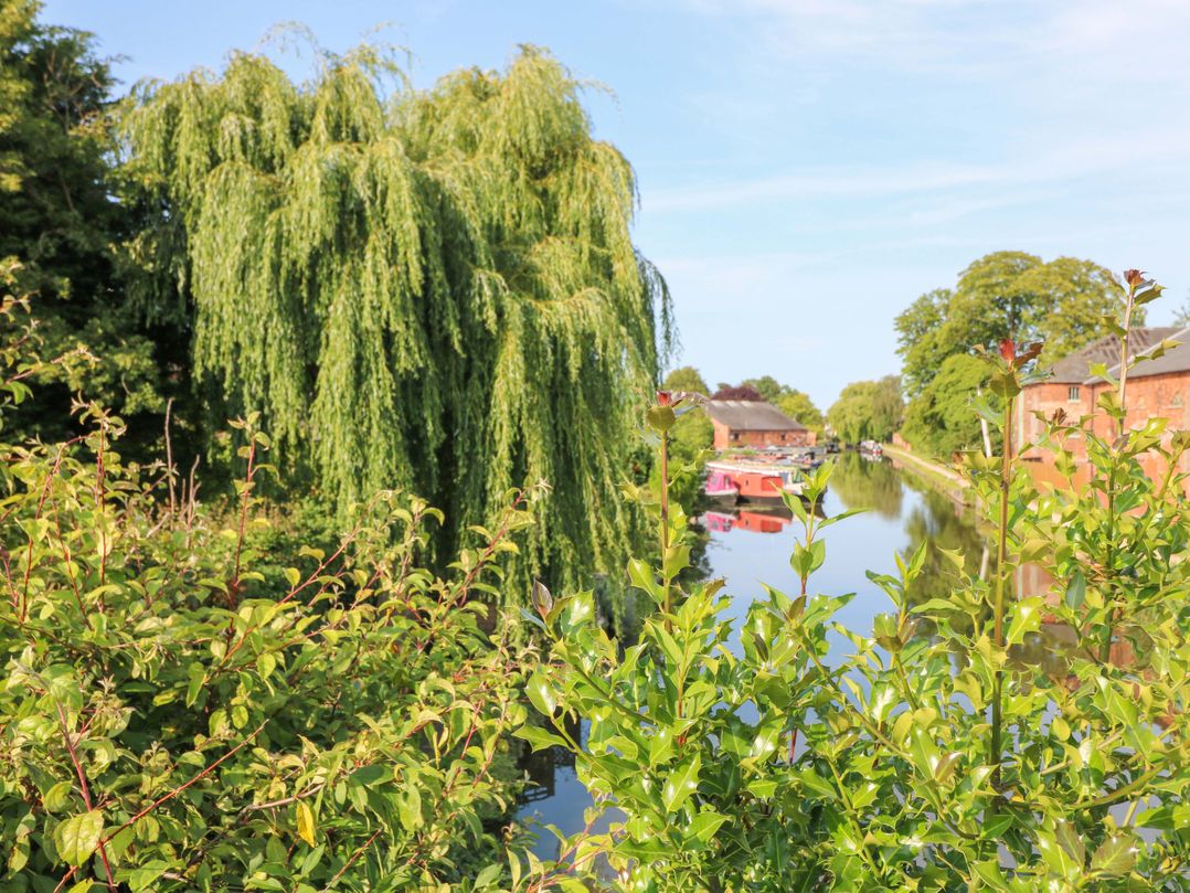 The Canalside Cottage
