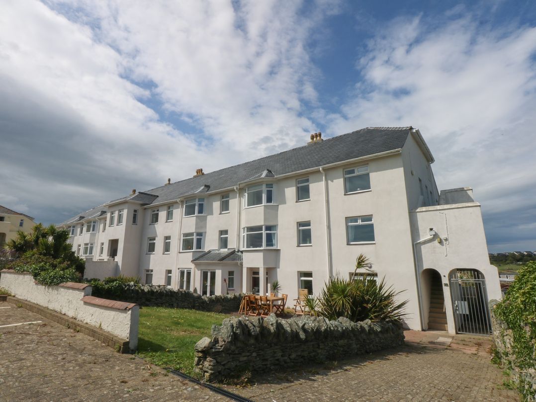 Cwtch y Môr Plas Darien