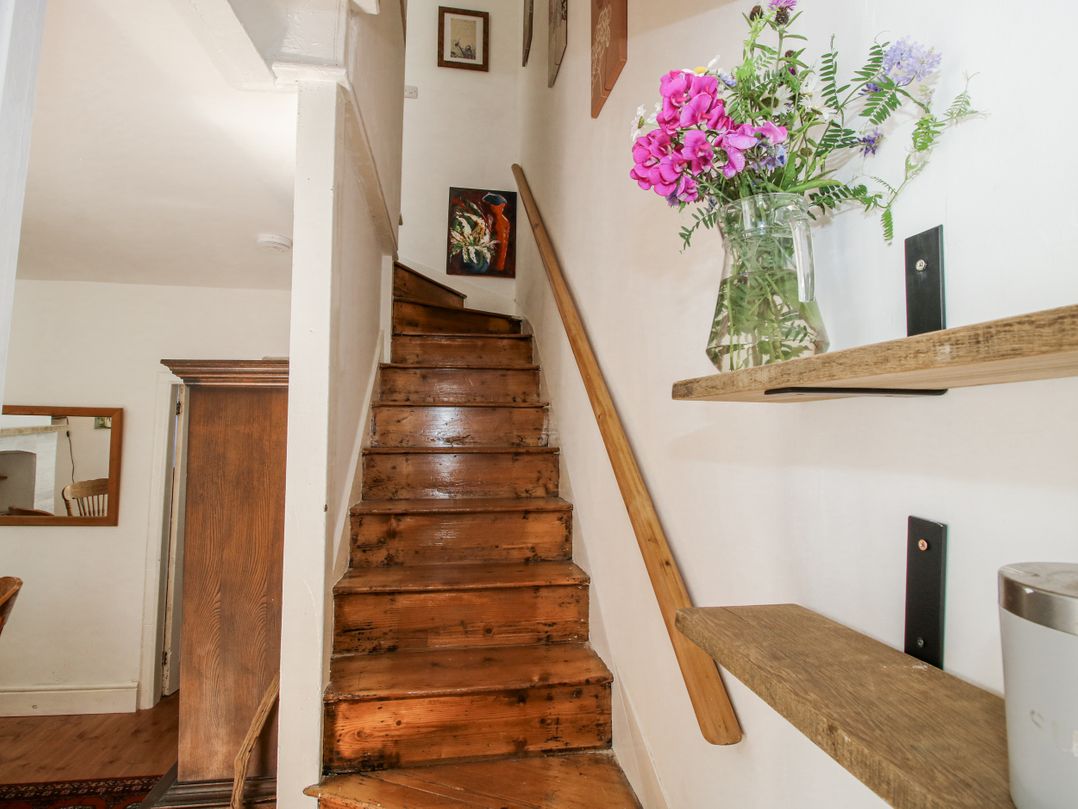 157 Watling Street South