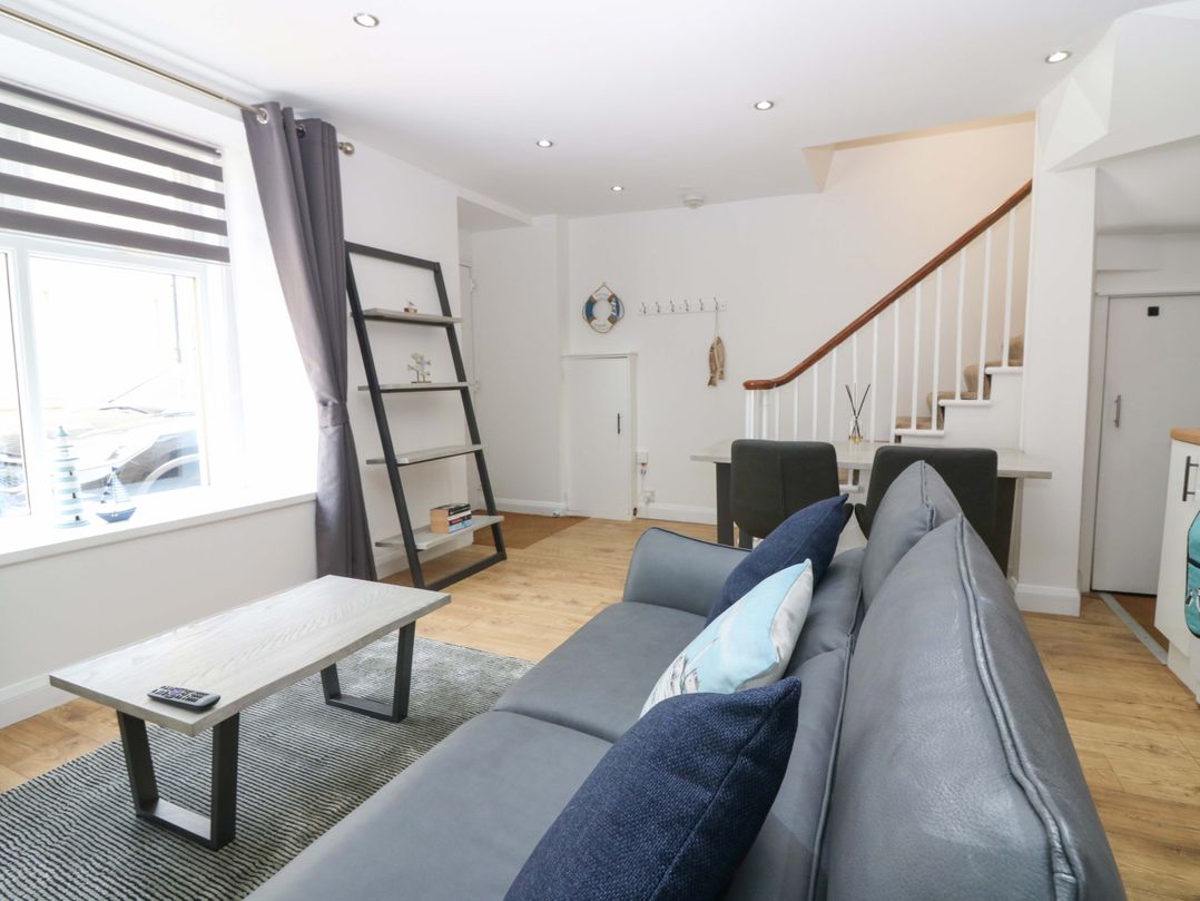 3 Caroline Place