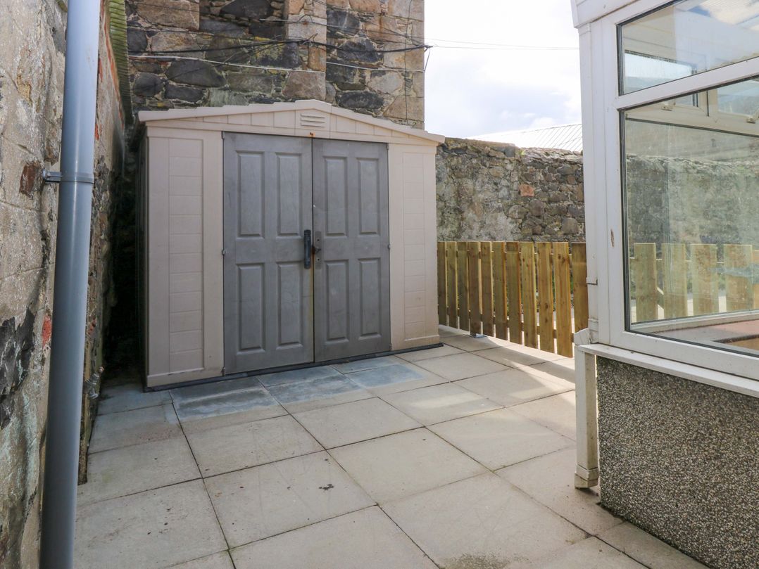 3 Caroline Place