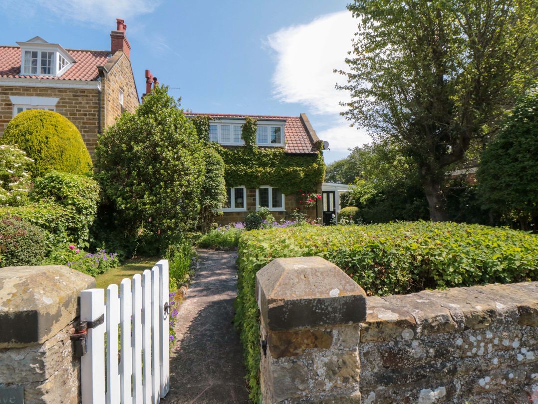 Scalby Grove Cottage