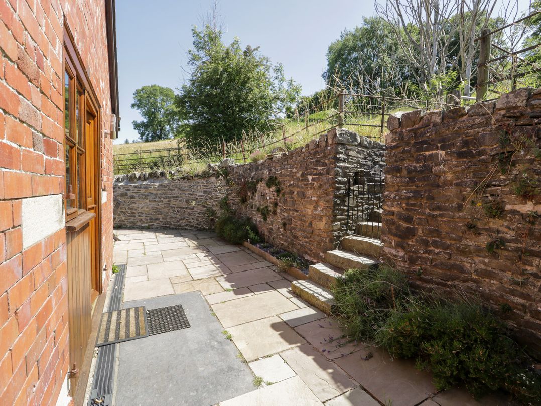 Woodpecker Cottage