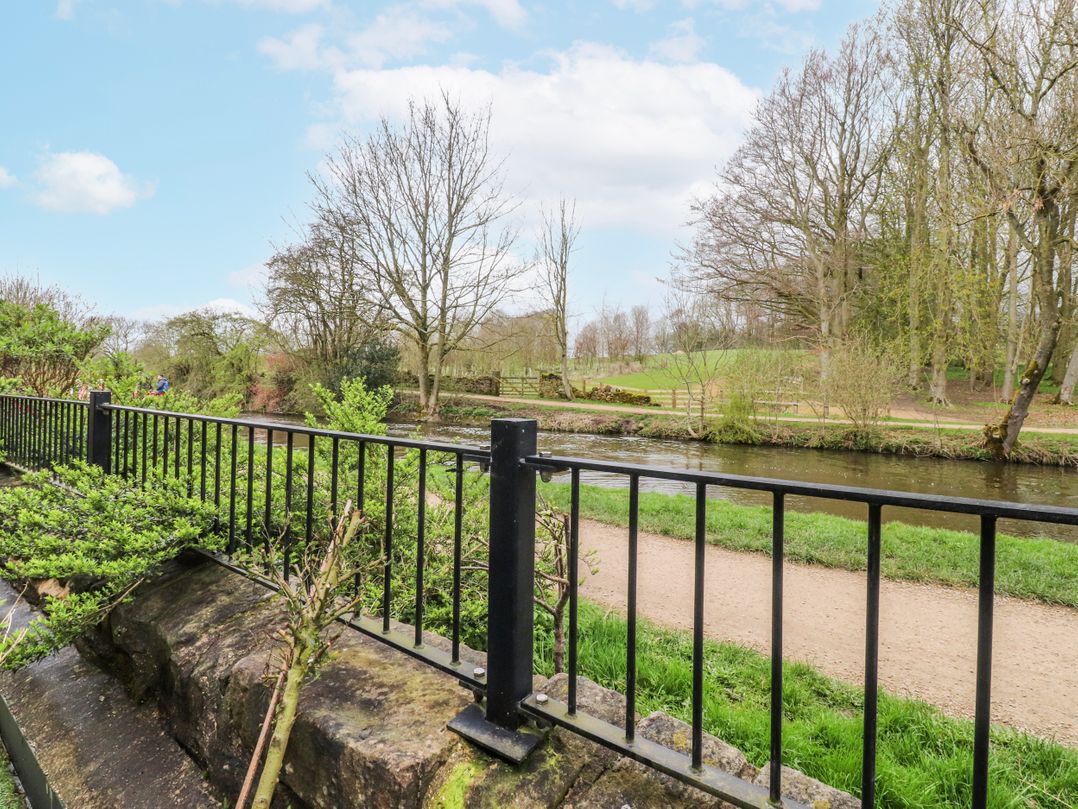 Number 7 Canalside