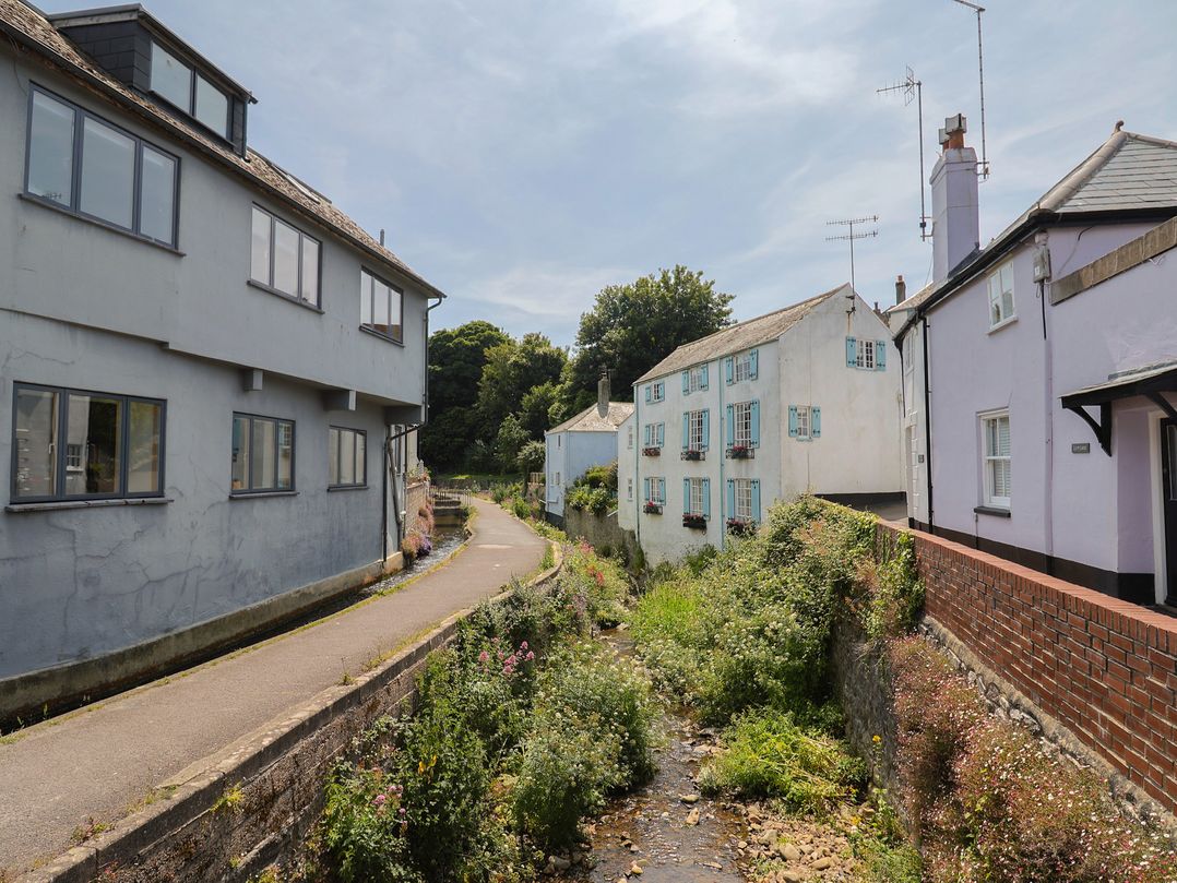 1 Mill Green Court