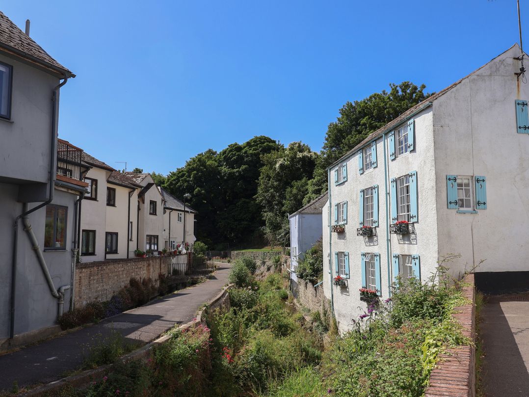 1 Mill Green Court