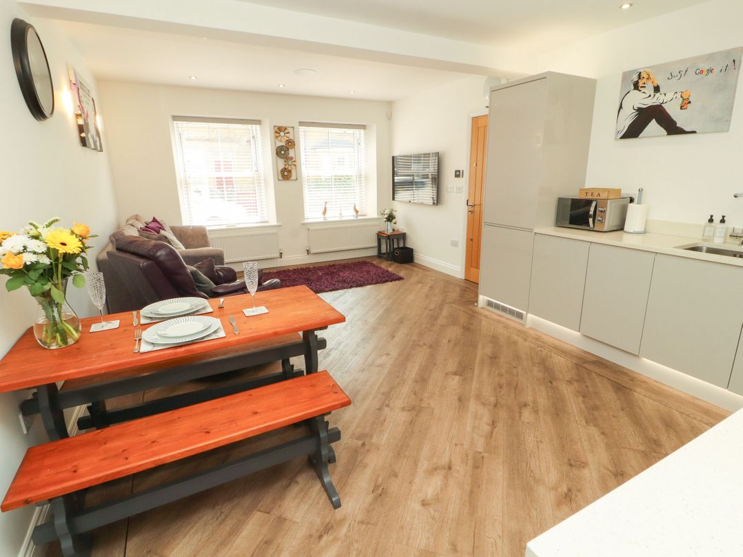 Flat 1