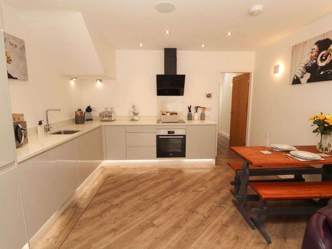 Flat 1