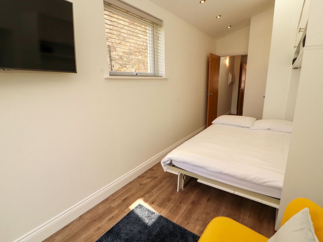 Flat 1