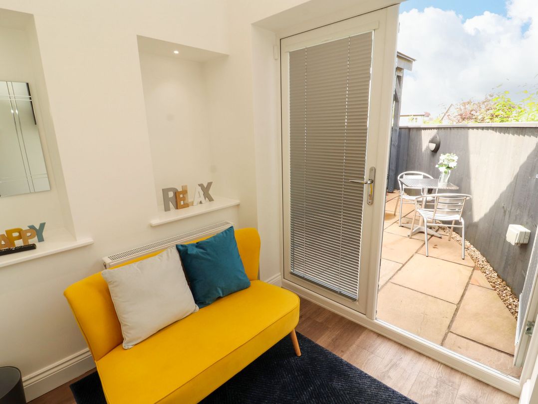 Flat 1