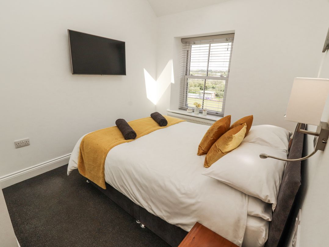 Flat 2