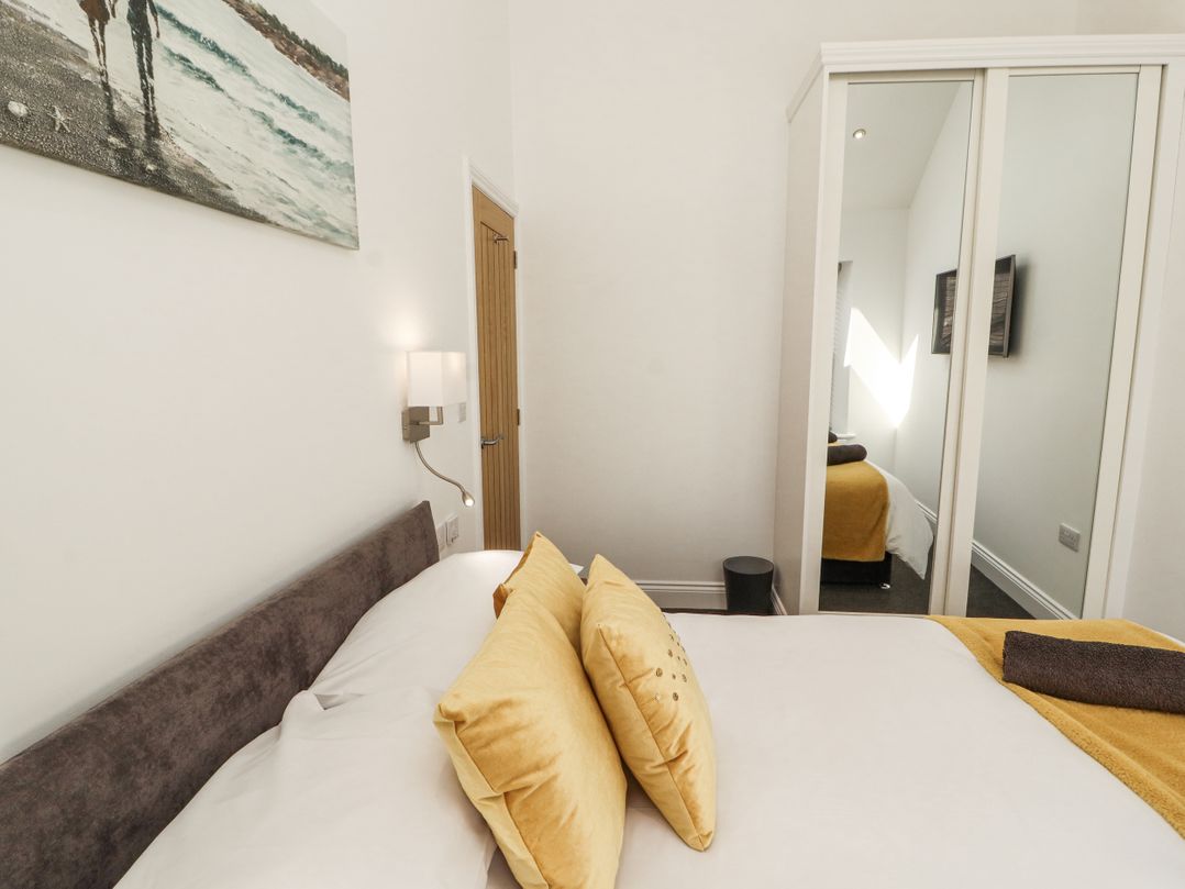 Flat 2