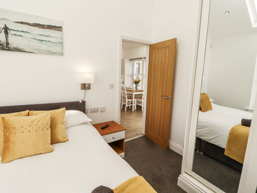 Flat 2