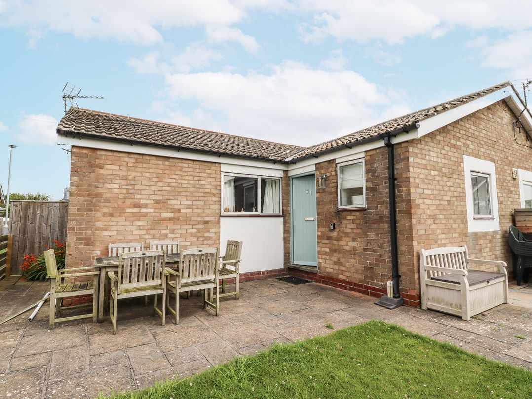 51 Longstone Park