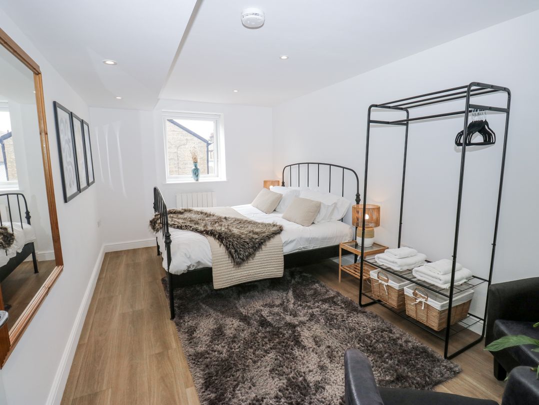 Canal View Apartment