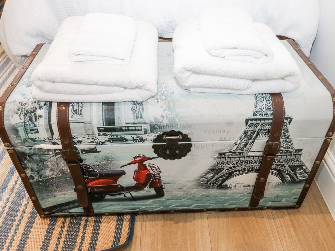 Canal View Apartment