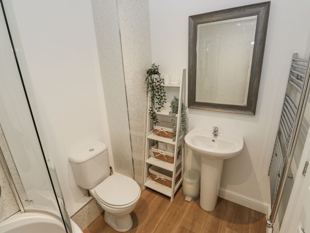Canal View Apartment